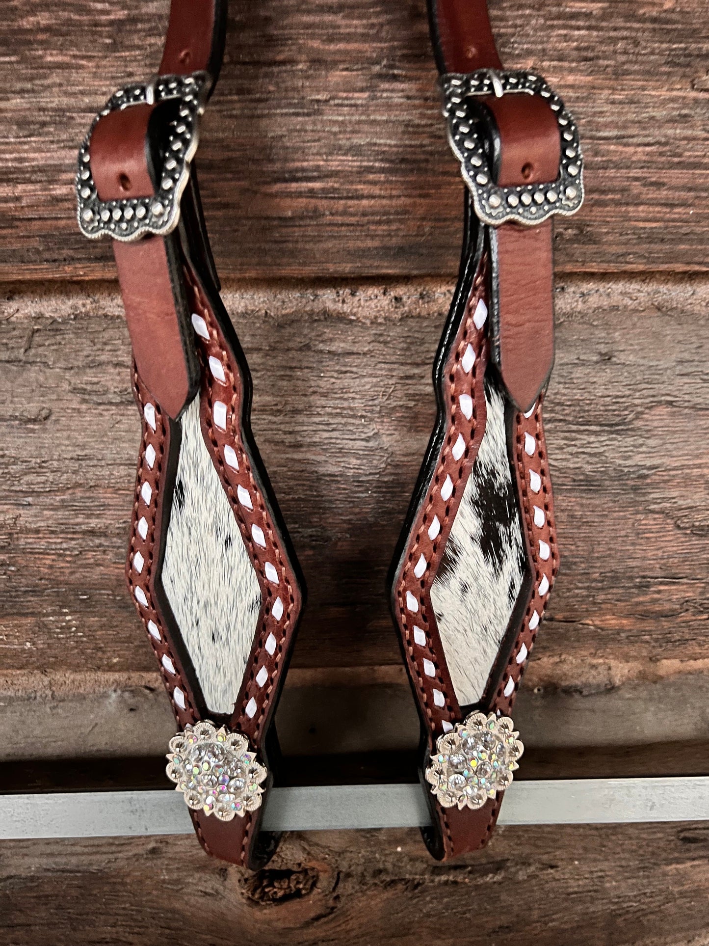 Handcrafted Leather Tack Set with Cowhide Inlay and White Buckstitch